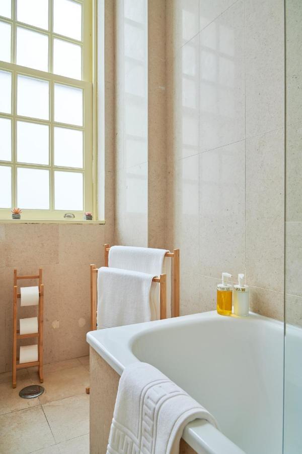 Spacious Apartment In The Perfect Lisbon Location, By Timecooler Extérieur photo